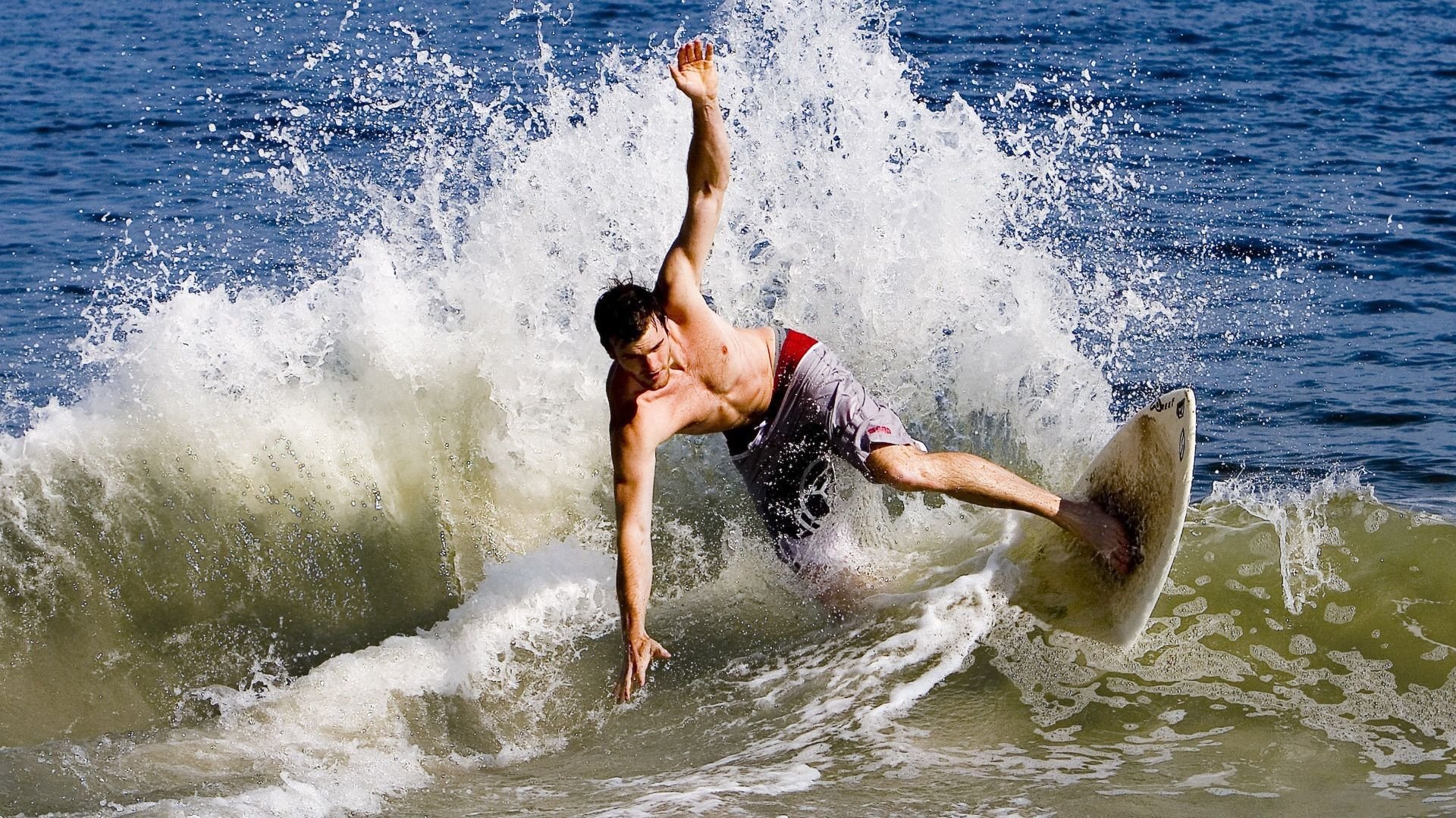 开云网站-塞尔维亚男篮在欧洲预赛中奋勇追击，开创奥运新篇章，塞尔维亚男子篮球队