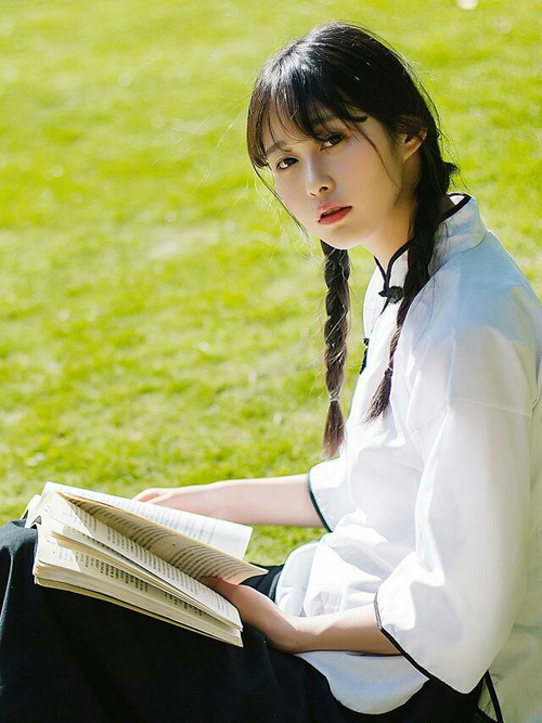 开云电竞平台-“冠军车手的秘密：训练、技艺与激情”，冠军车辆